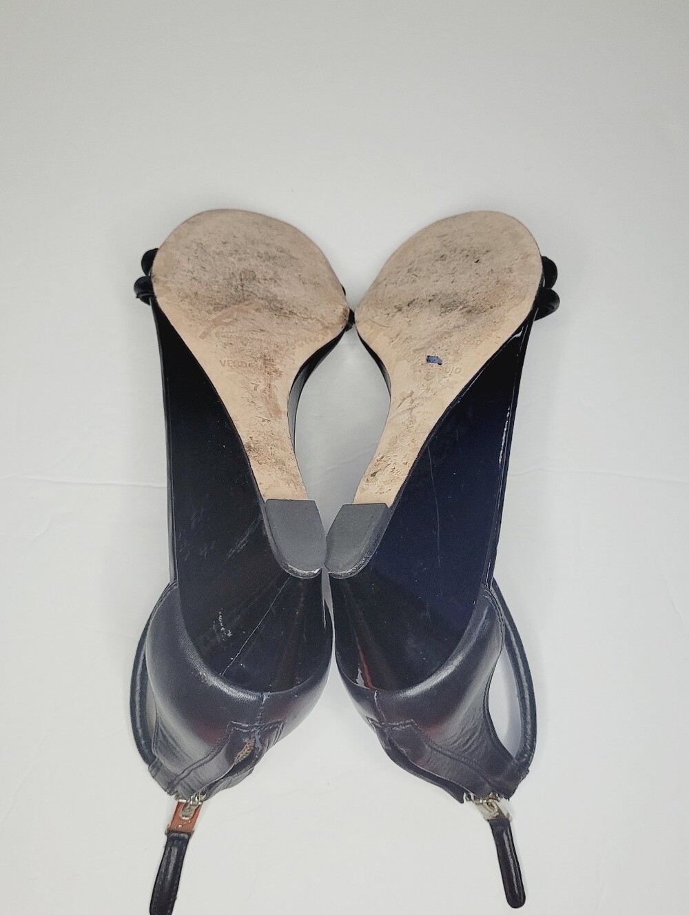 Brian Atwood Wedge Sandals Black Womens Size 7 Knotted Strap Classic Zipper Back - Picture 9 of 10